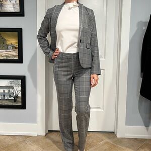 Gray Plaid Women's Suit Set